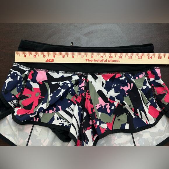 Lululemon Run Speed Shorts 2.5" Size 4 in Pop Cut Boom Juice Multi EUC - Picture 2 of 8